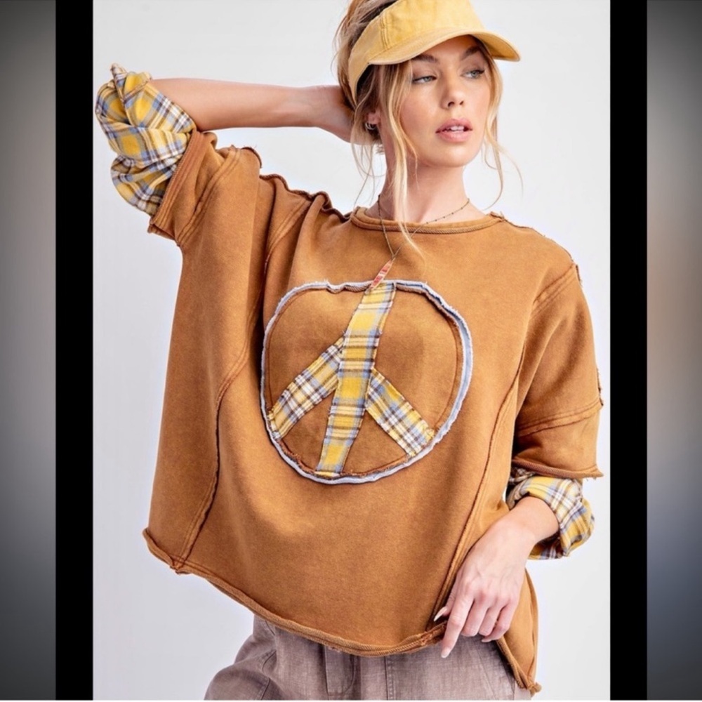 Easel Brown Peace Sign Sweatshirt